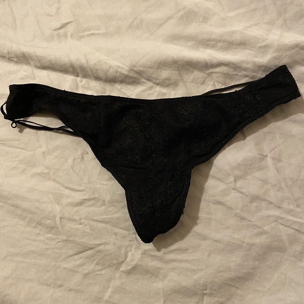 Black lace thong
